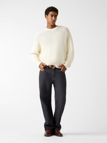 GUESS Sweater in Beige