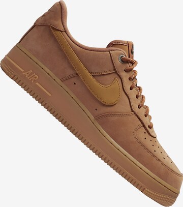 Baskets basses Nike Sportswear en marron