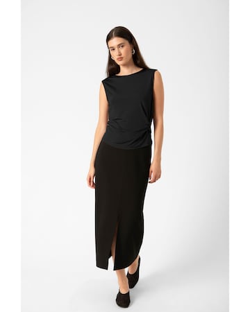 SOAKED IN LUXURY Top – černá