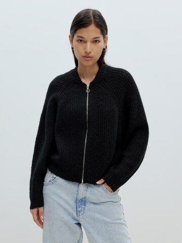 EDITED Knit Cardigan 'Rani' in Black: front