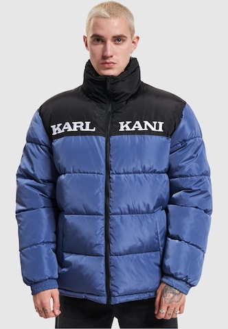 Veste mi-saison 'Essential' Karl Kani en bleu : devant