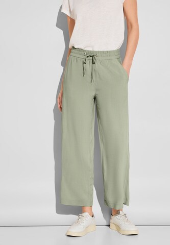 STREET ONE Wide leg Pants in Green: front