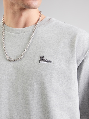 CONVERSE T-Shirt in Grau