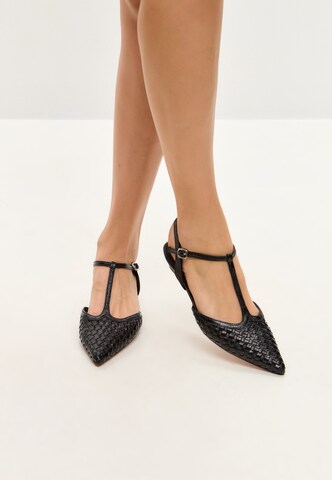 CESARE GASPARI Slingback pumps in Black