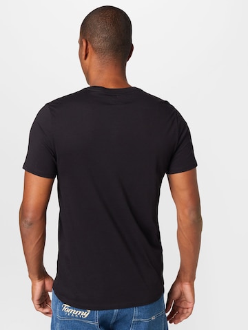 GUESS T-Shirt 'Classic' in Schwarz