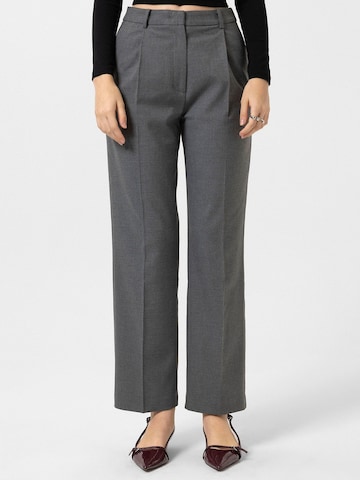 Antioch Regular Trousers with creases 'Alessandra' in Grey: front