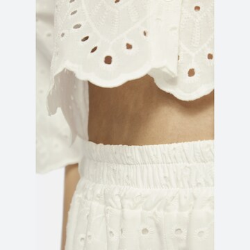 Nicowa Loose fit Trousers in White