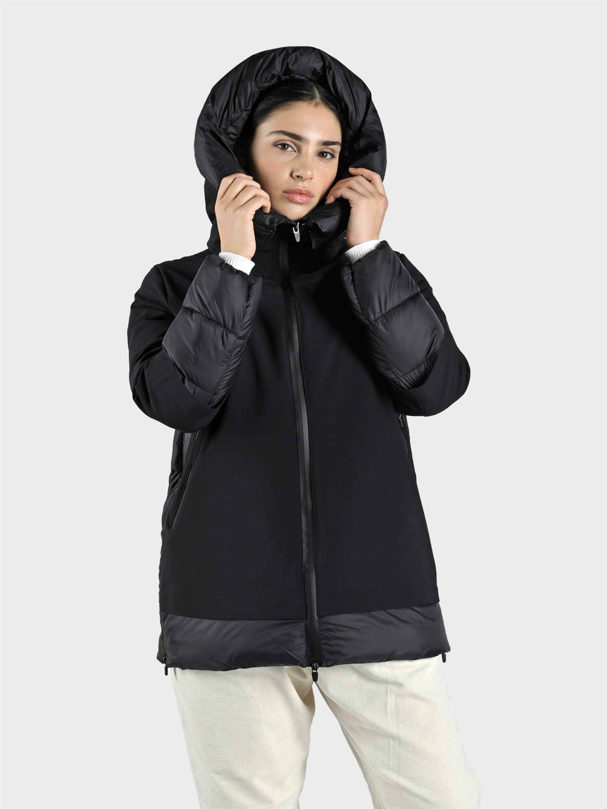 Canadian Classics Tussenparka ' BECANCOUR MID ' in Zwart: voorkant