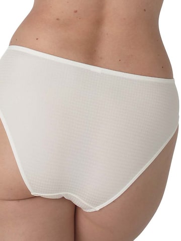 sassa Slip 'Beautiful Classic'‌‌ in Beige