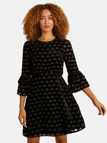 Rochie de la love & roses pe negru: față