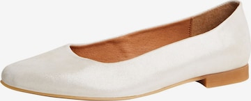 Tamaris Ballerina in Beige: front
