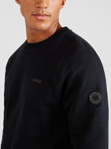 RagwearSweater majica 'Indie' - crna boja