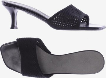 Stuart Weitzman Sandals & High-Heeled Sandals in 37 in Black: front