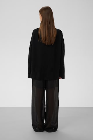 SOAKED IN LUXURY Pulóver 'Bean' - fekete