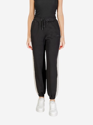 regular Pantaloni sportivi 'MARYELLA JOGGER V5YB02 KB3P2' di GUESS in nero: frontale