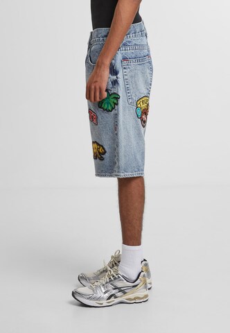 True Religion Loosefit Shorts 'Bobby' in Blau