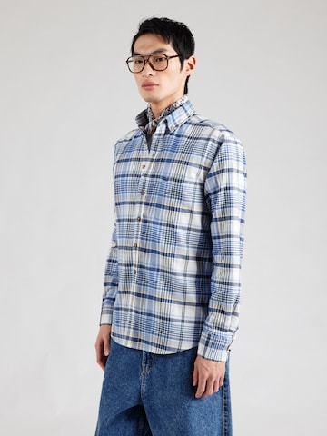 Coupe regular Chemise FYNCH-HATTON en bleu : devant