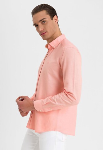 Coupe slim Chemise Jimmy Sanders en orange