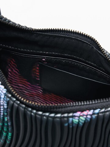 Geantă de umăr de la Desigual pe negru