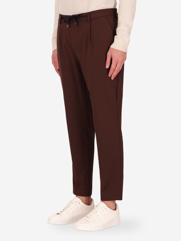 Distretto12 Tapered Hose in Braun