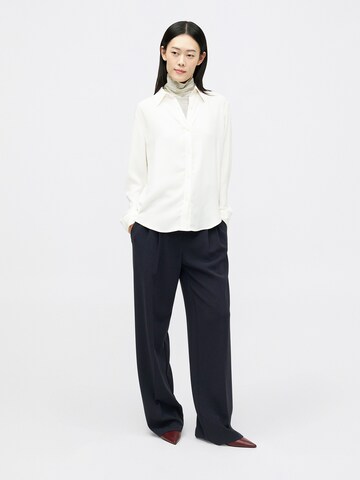 balta Calvin Klein Palaidinė