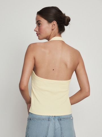 Next - Top en amarillo