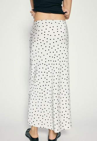 Jupe Pull&Bear en blanc