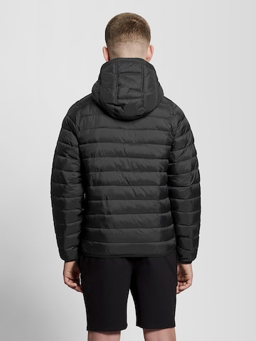 Lyle & Scott Between-season jacket in Black