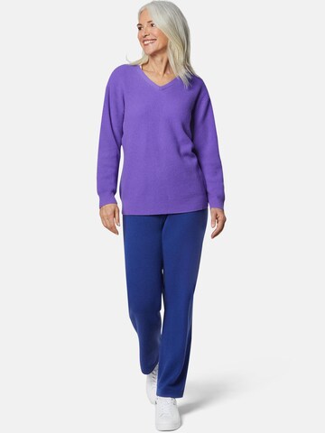 Goldner Pullover in Lila