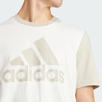 ADIDAS SPORTSWEAR - Camisa funcionais 'Essentials' em branco