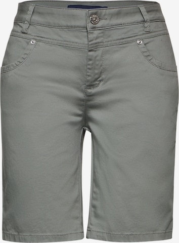 STREET ONE Regular Pants in Green: front