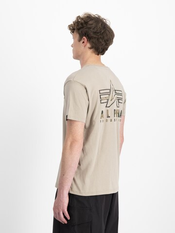T-Shirt ALPHA INDUSTRIES en beige : devant