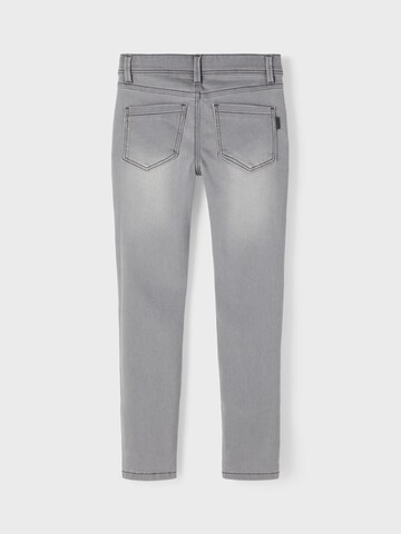 Coupe slim Jean 'Silas' NAME IT en gris