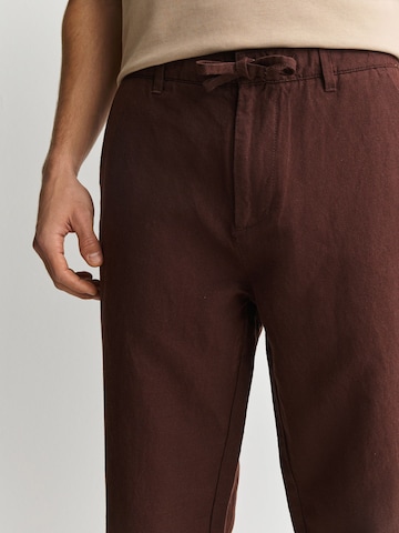 Next Обычный Брюки-чинос в Красный