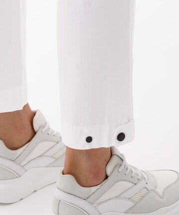 BRAX Regular Cargo trousers 'Jane' in White