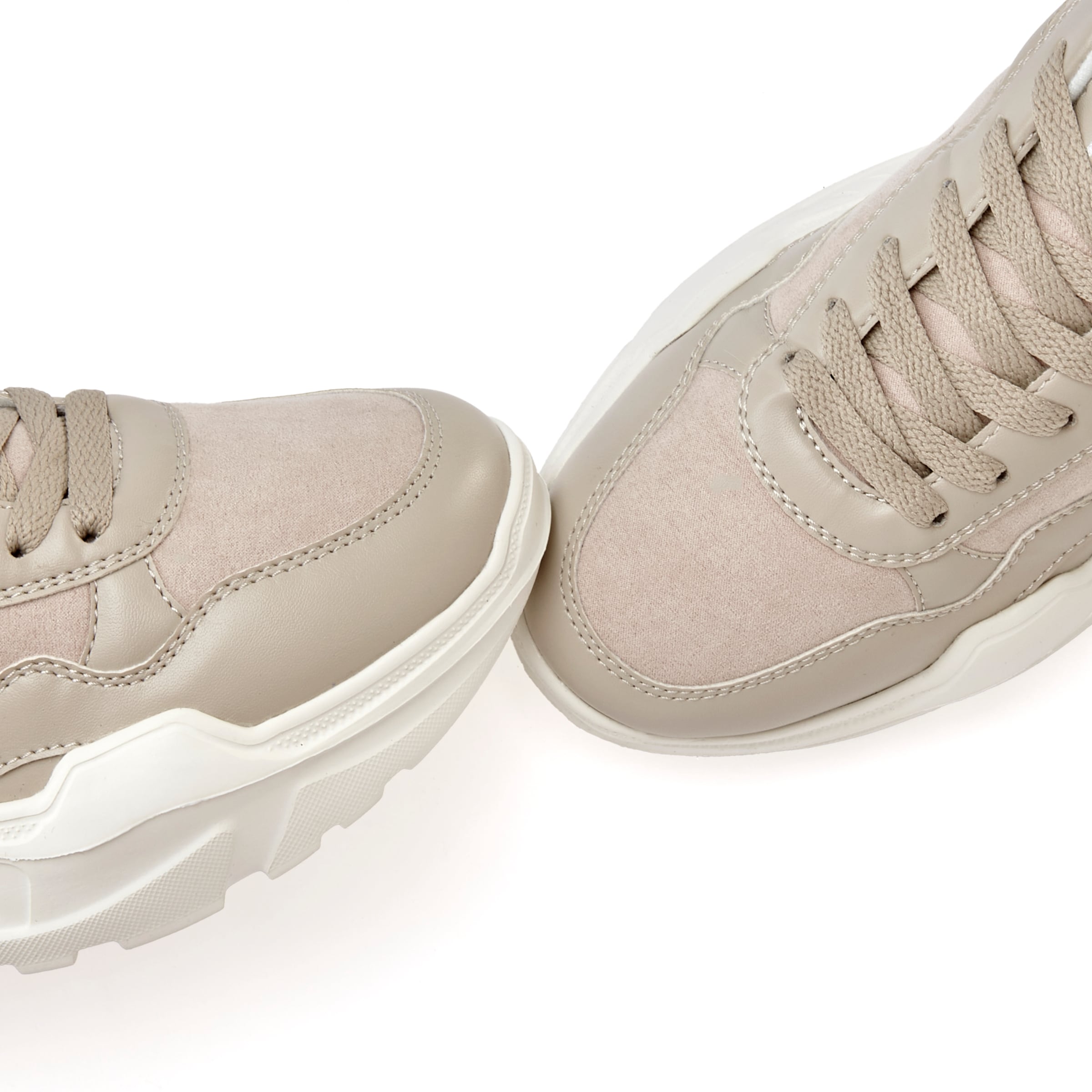 LASCANA Sneaker in Beige