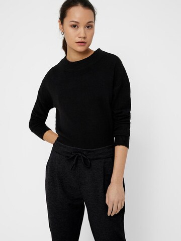 Coupe slim Pantalon 'Eva' Vero Moda Petite en noir