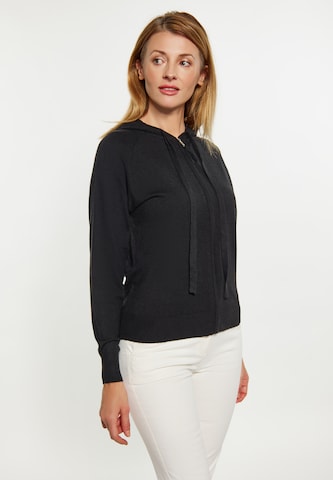 usha BLUE LABEL Zip-Up Hoodie in Black: front