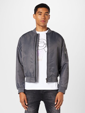 Calvin Klein Jacke 'HERO' in Grau: Vorderseite