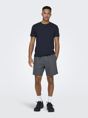 regular Pantaloni di Only & Sons in grigio