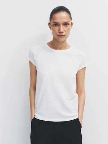 The Set Shirt in Beige: voorkant