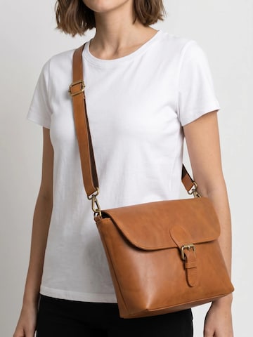 SID & VAIN Shoulder Bag 'Umhängetasche YALE echt Leder' in Brown