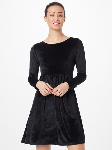 Sublevel Dress in Black: front