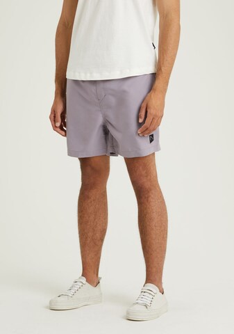 Boardshorts 'Soll' CHASIN' en violet : devant
