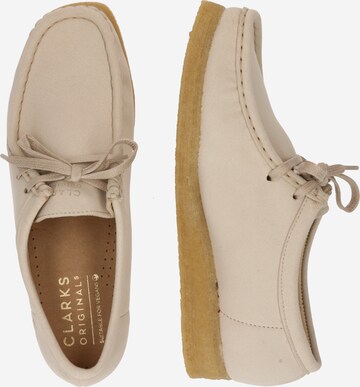 Clarks Originals Moccasins 'Wallabee' in White