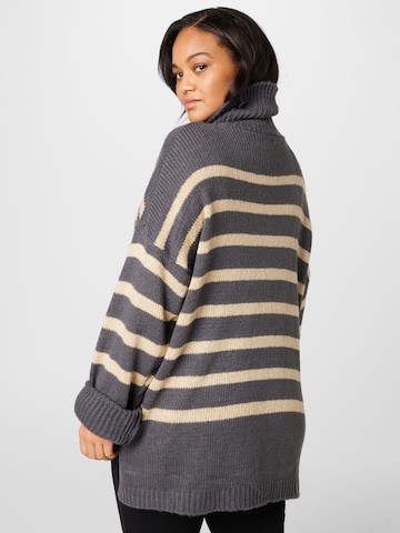 In The Style Curve Sweater 'LORNA' in Grey