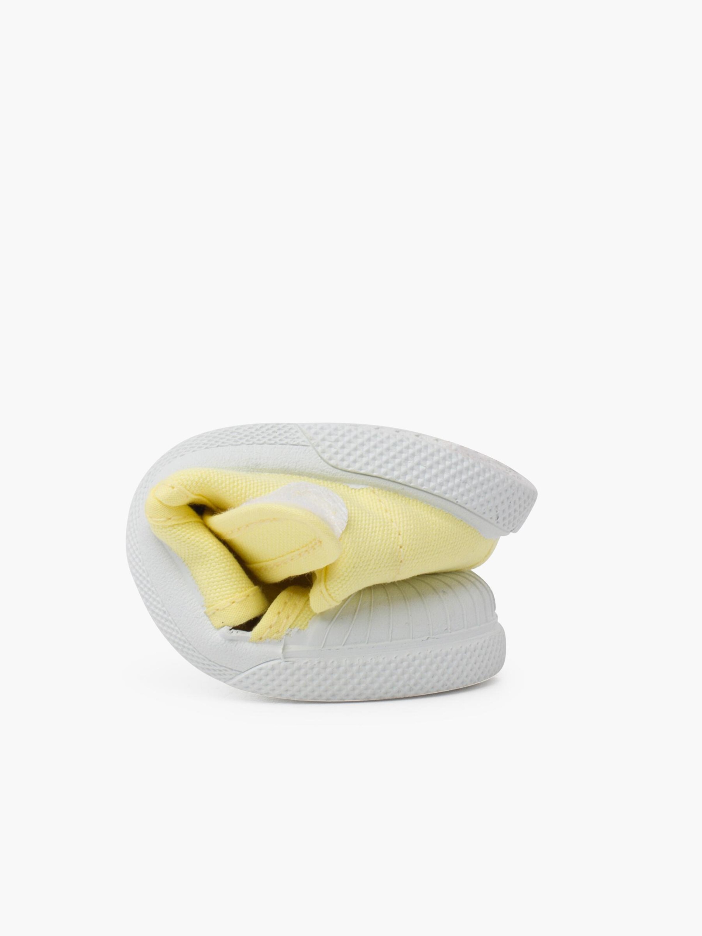 Chaussures ouvertes Pisamonas en jaune