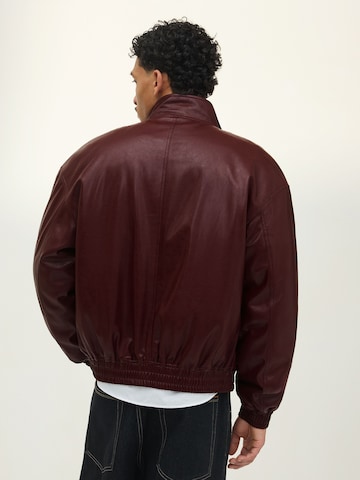 Bershka Tussenjas in Rood