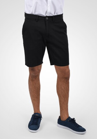 Regular Pantalon chino 'Pierre' BLEND en noir : devant