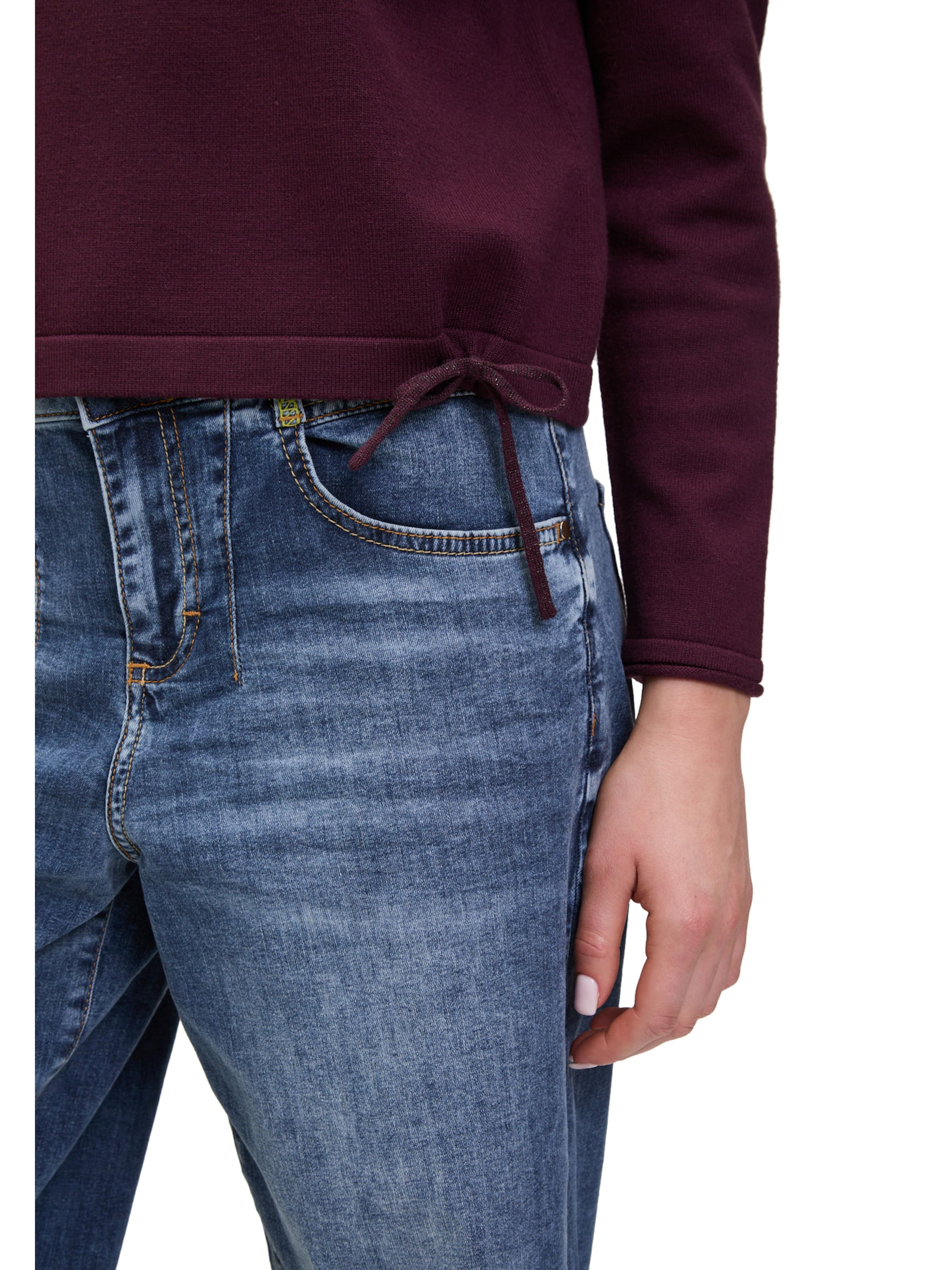 Cartoon Sweater in Purple